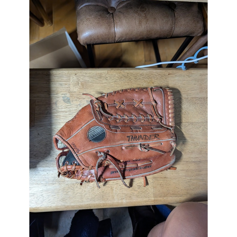 Dudley Thunder DFG 400 Softball Glove Premium Leather Right Hand Throw Tan